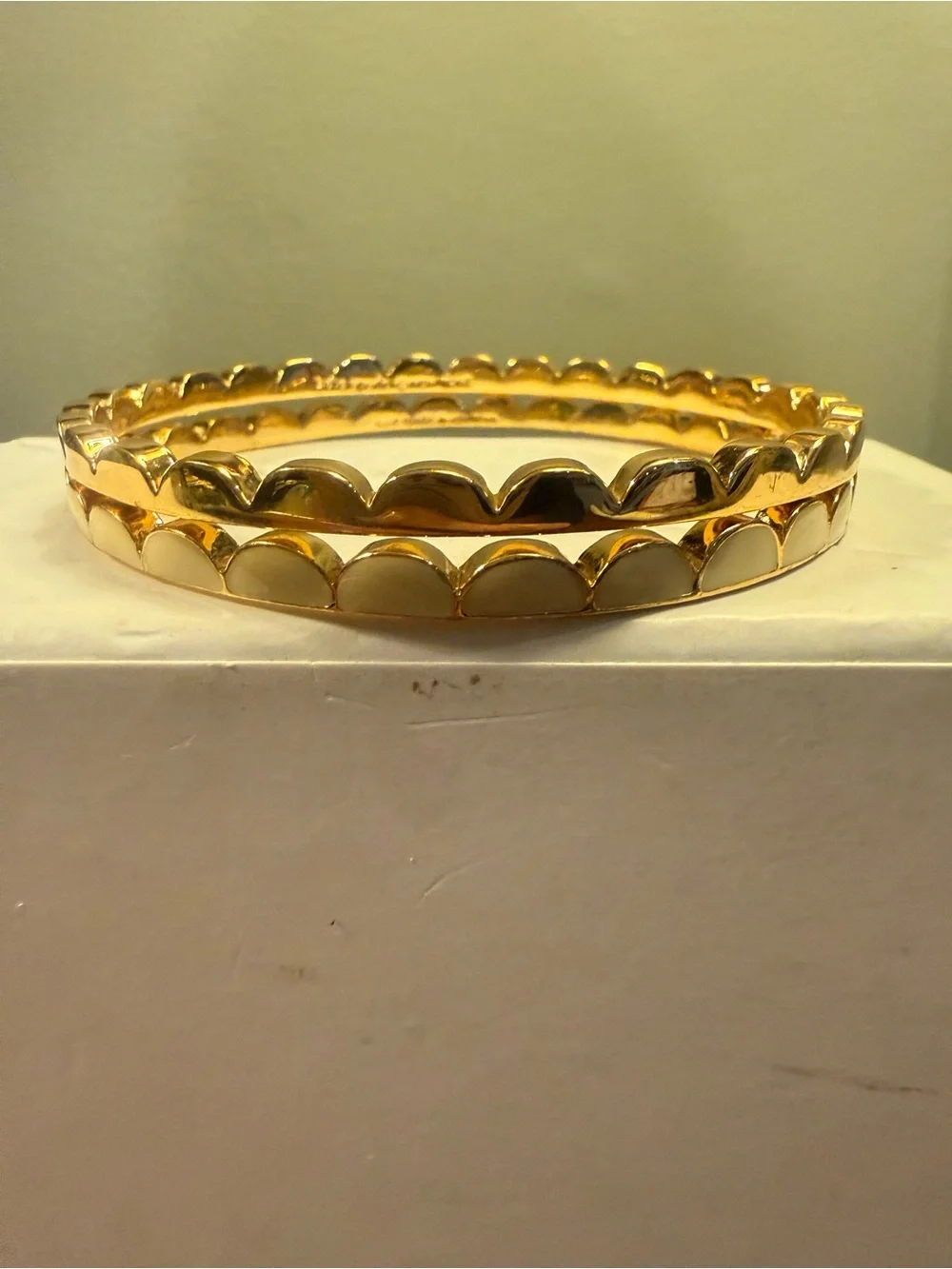 kate spade Gold & Cream Enamel Scalloped Stackable Bangle Set w/ Dustbag - Picture 5 of 11